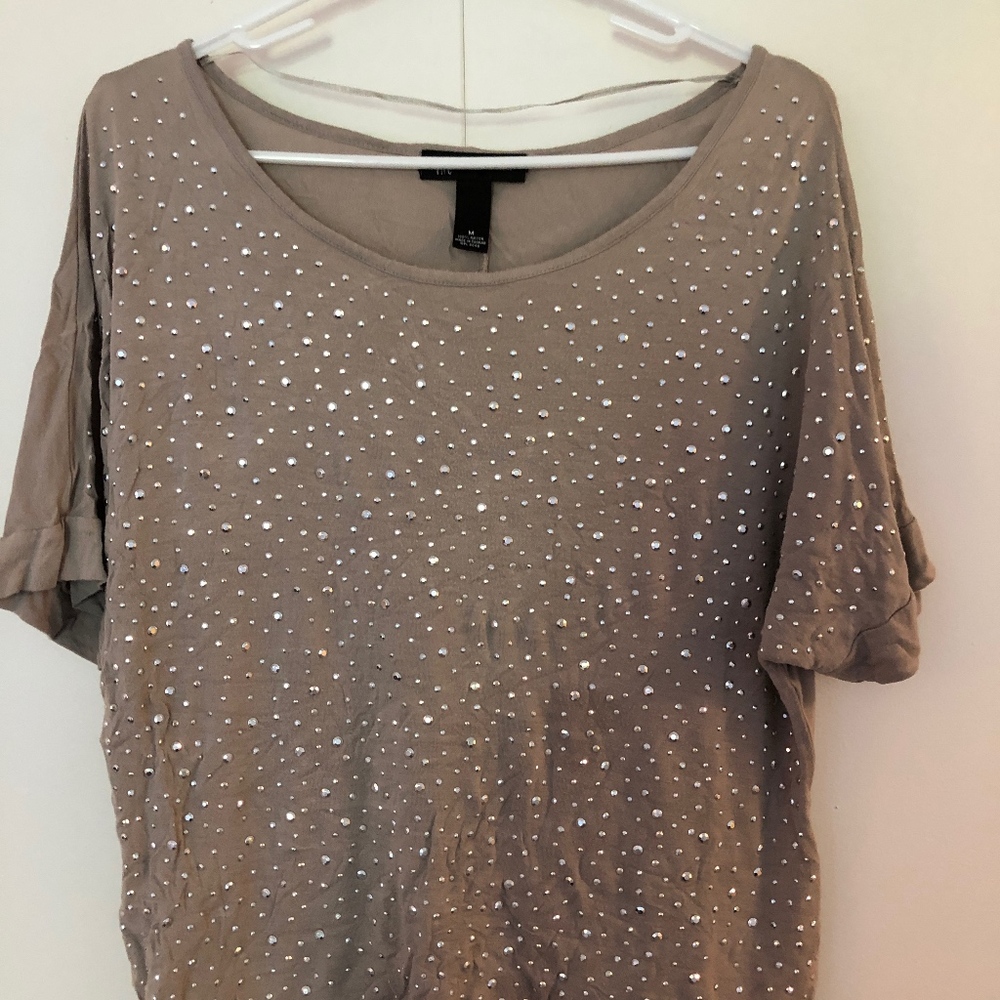INC gray top